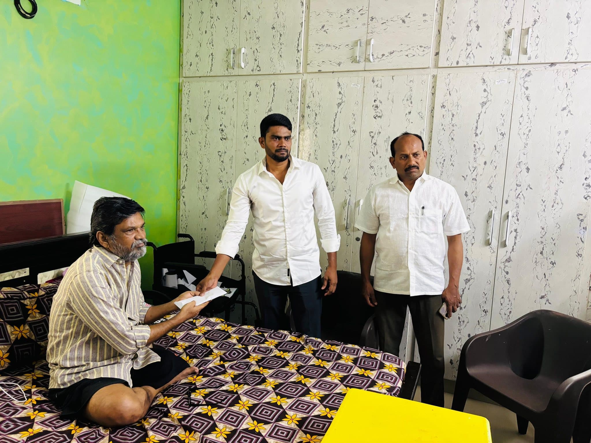 ఆరోగ్య శిబిరం - చిత్రం 61