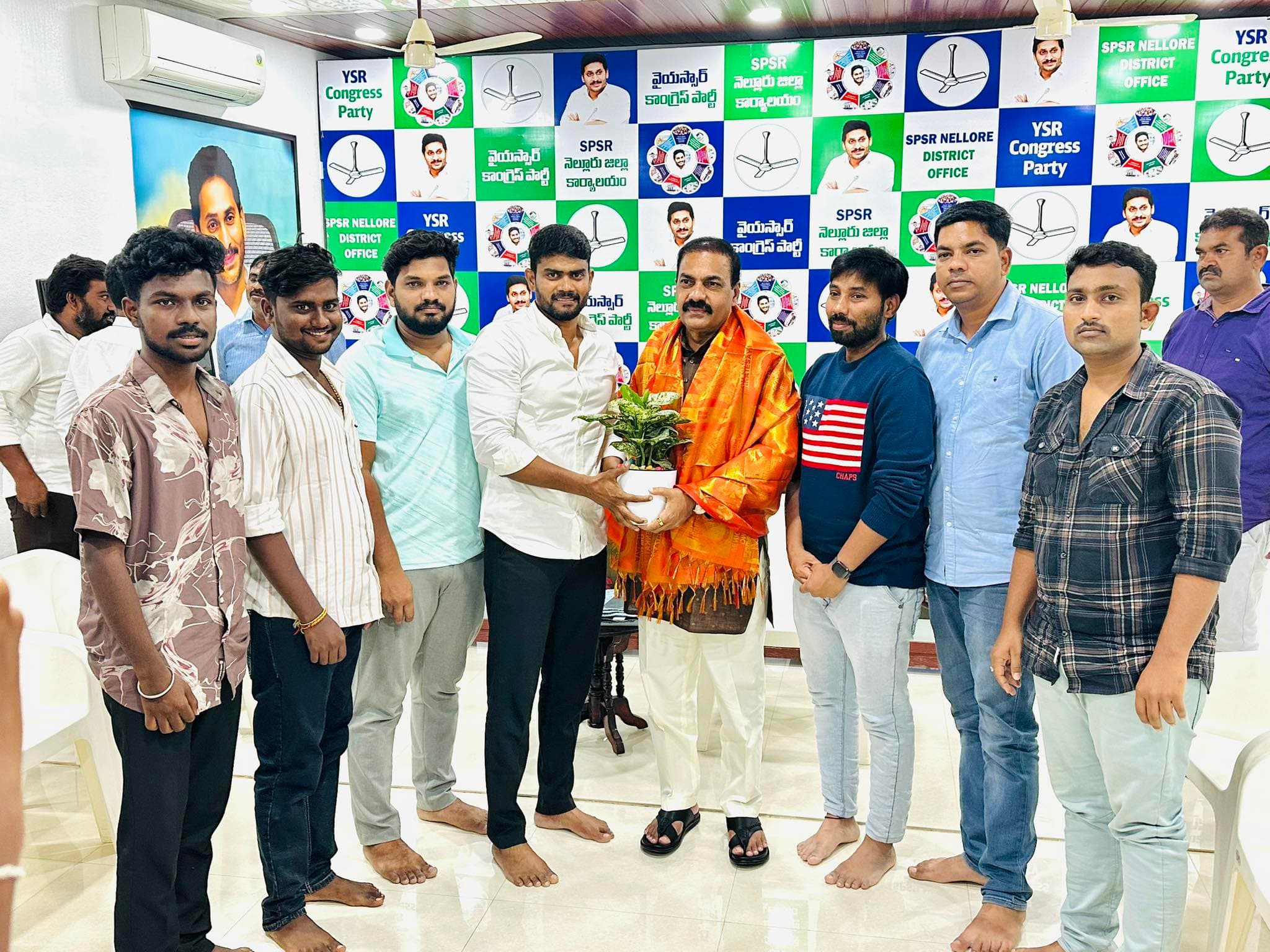 ఇతరం - చిత్రం 436