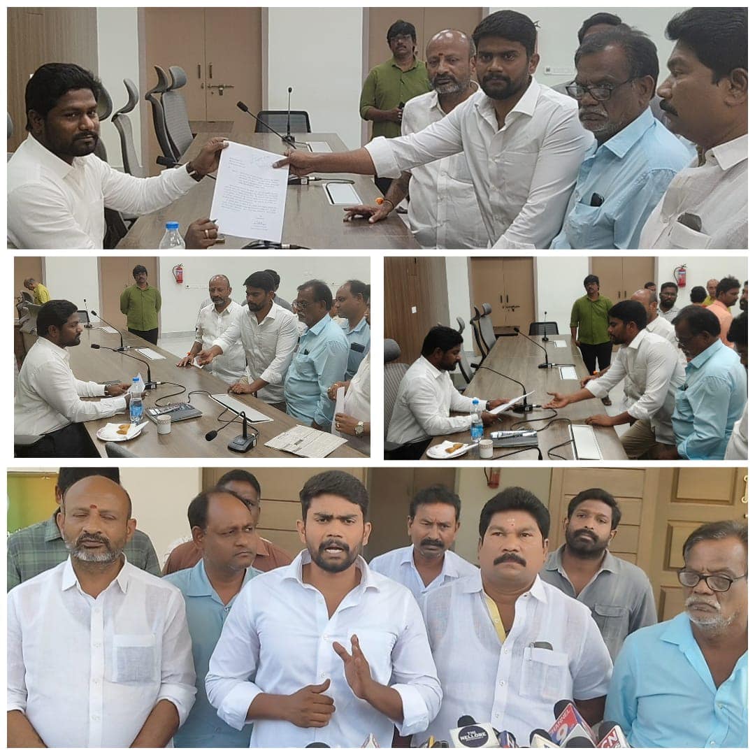 పబ్లిక్ మీటింగ్ - చిత్రం 118