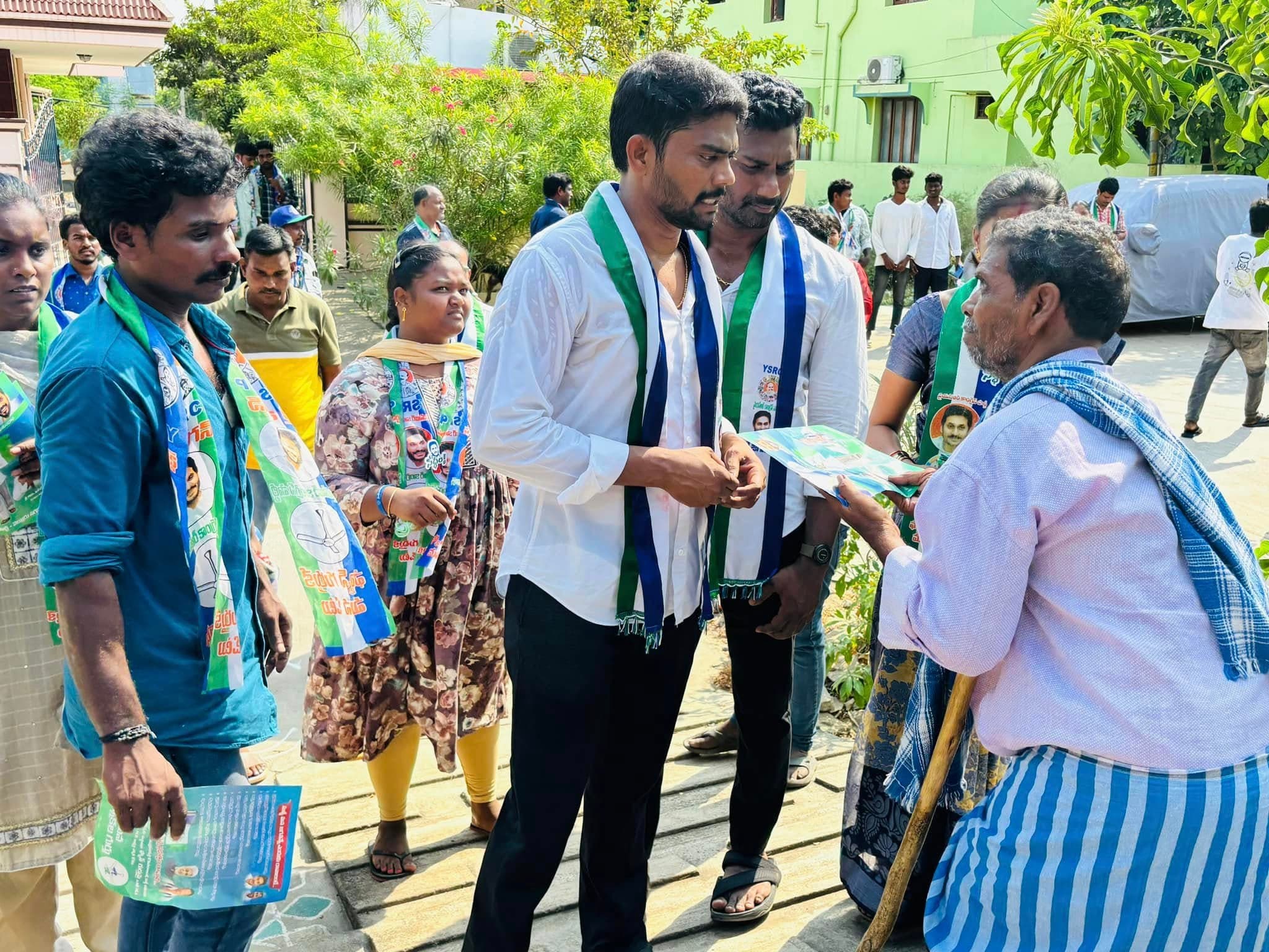 కల్యాణ శిబిరం - చిత్రం 254