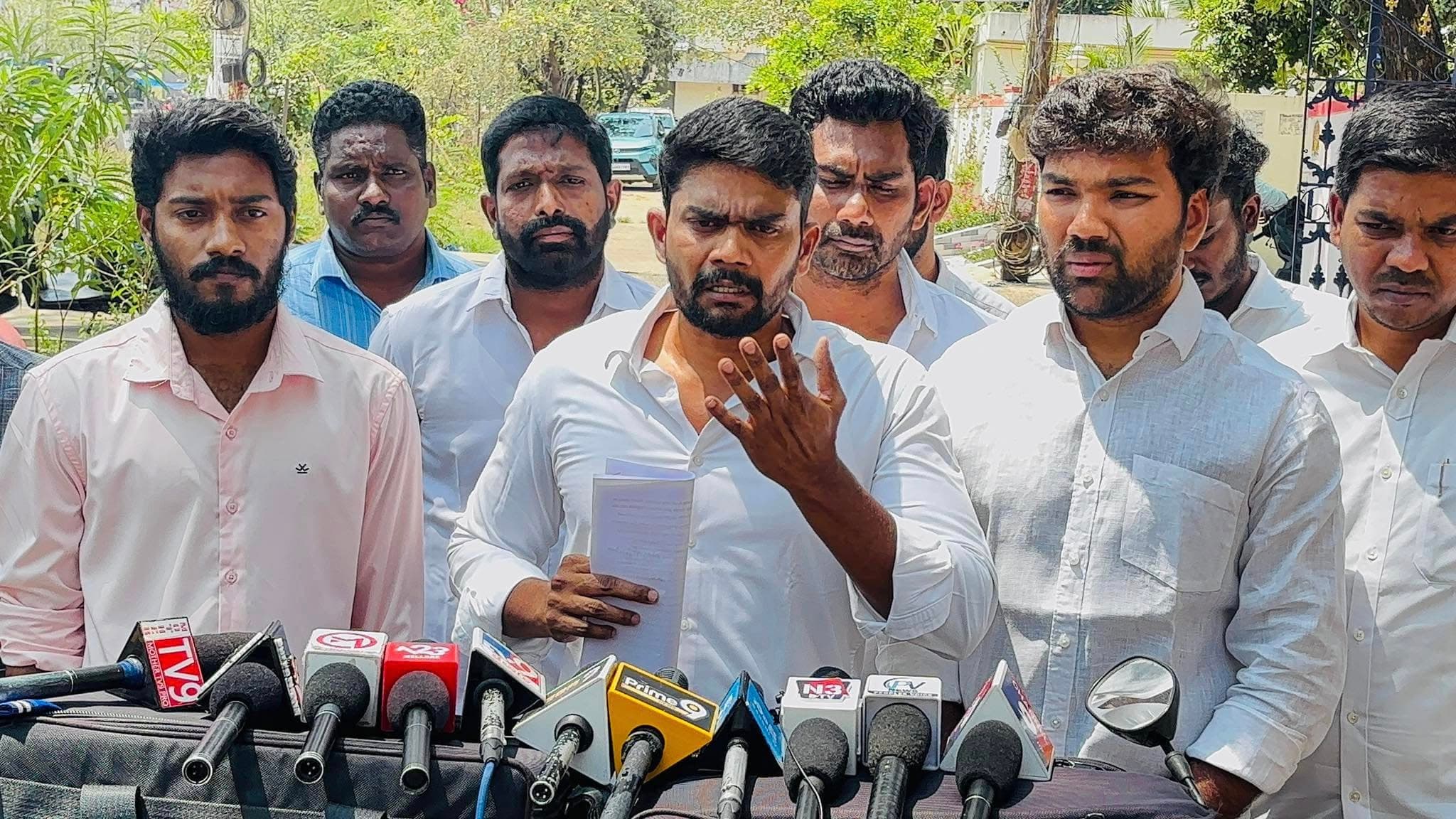 కల్యాణ శిబిరం - చిత్రం 265